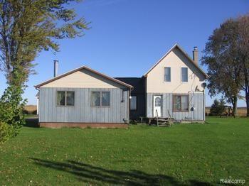 2897 Dobson Road - Exterior