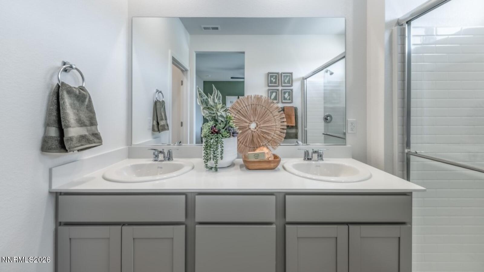 1018 Middle Gate Road Carson City, NV 89701 - Photo 21 of 23 Primary Bathroom