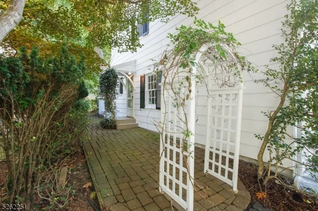$1,199,000 | 82 Stony Lane, Short Hills, NJ 07078