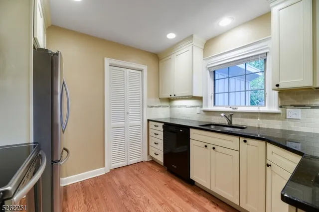 $1,199,000 | 82 Stony Lane, Short Hills, NJ 07078