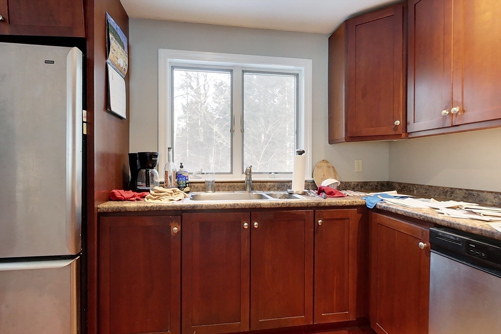 113 West Street Pepperell, MA 01463 - Photo 3 of 35