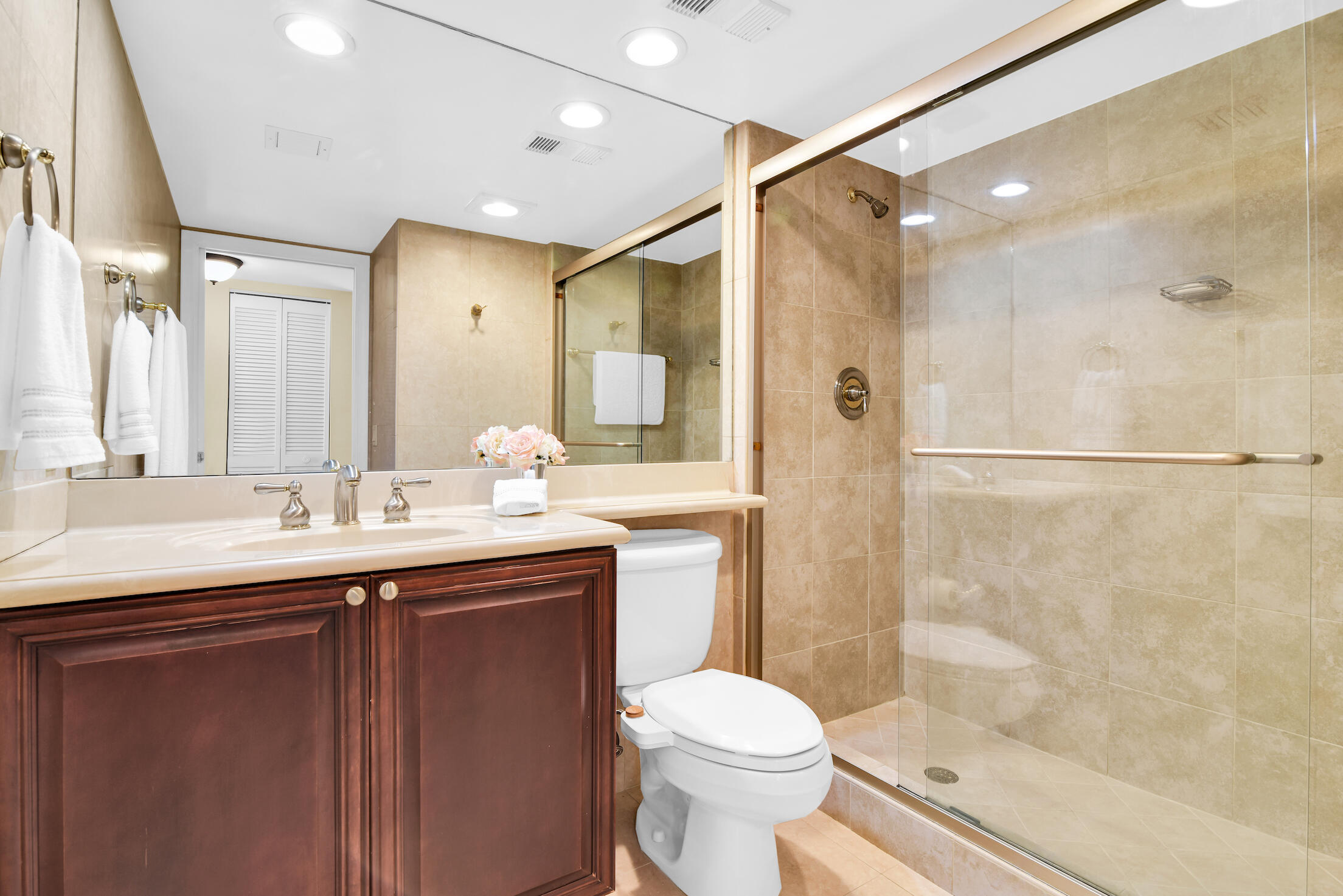 7819 Lakeside Boulevard, Unit 832 Boca Raton, FL 33434 - Photo 13 of 33 Paris12