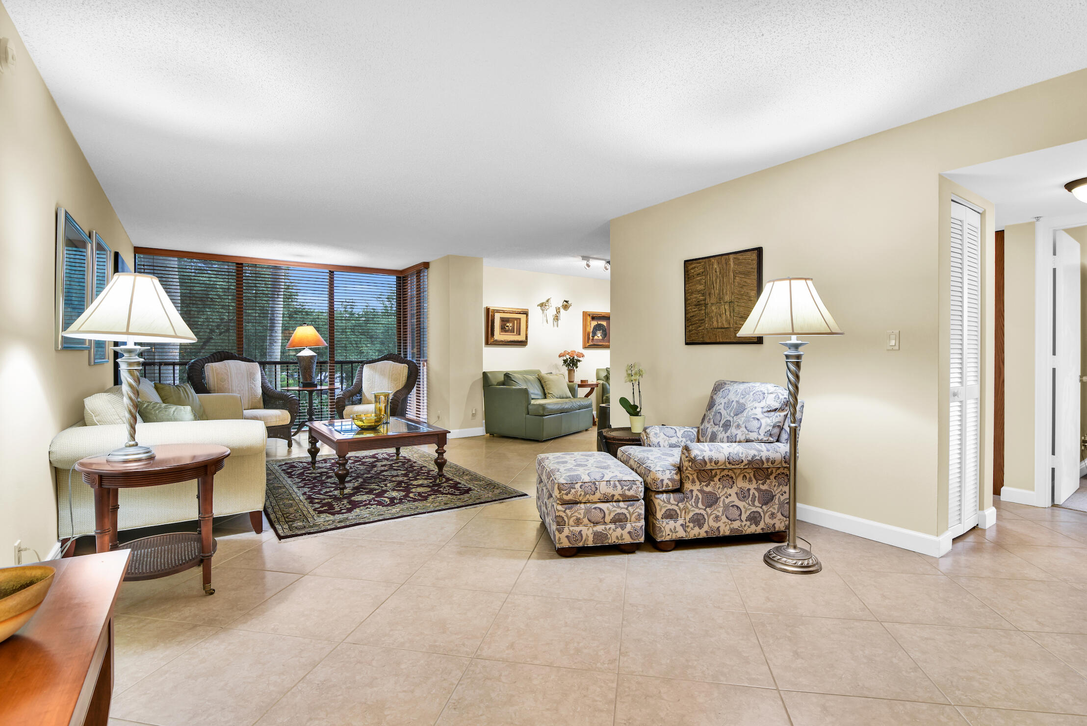 7819 Lakeside Boulevard, Unit 832 Boca Raton, FL 33434 - Photo 2 of 33 Paris1