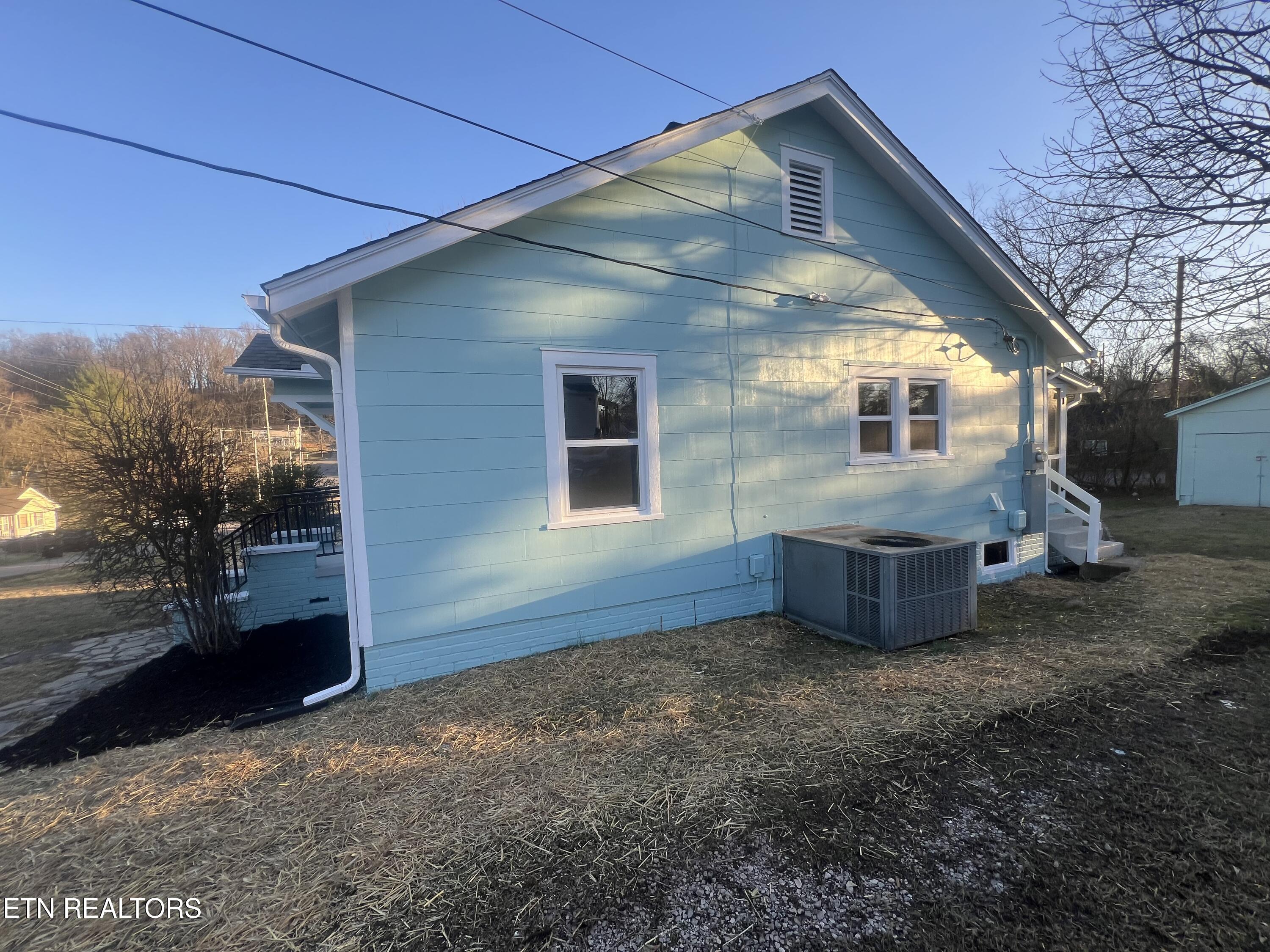 315 Meadow View Road Knoxville, TN 37914 - Photo 26 of 32 Exterior