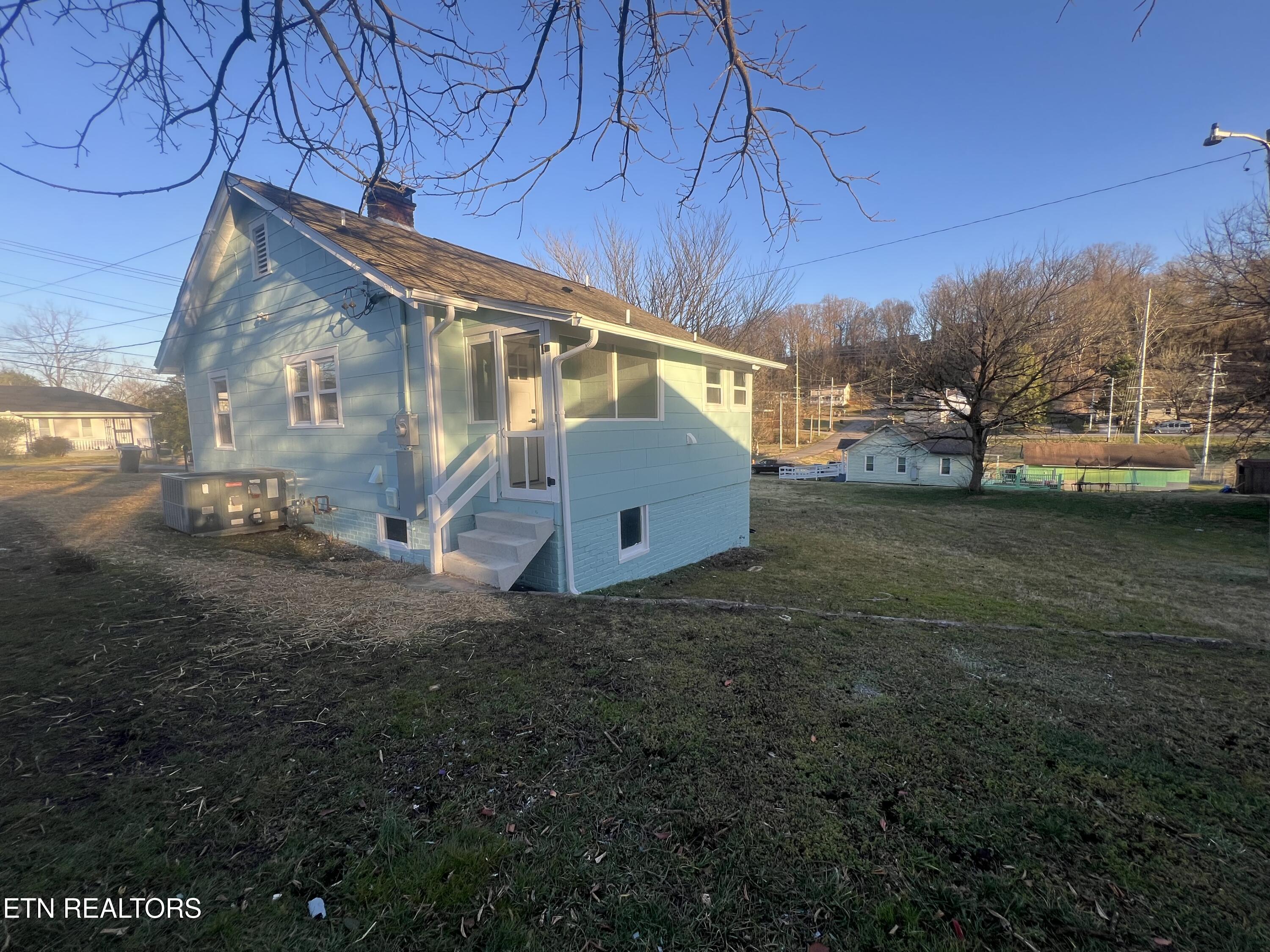 315 Meadow View Road Knoxville, TN 37914 - Photo 27 of 32 Exterior