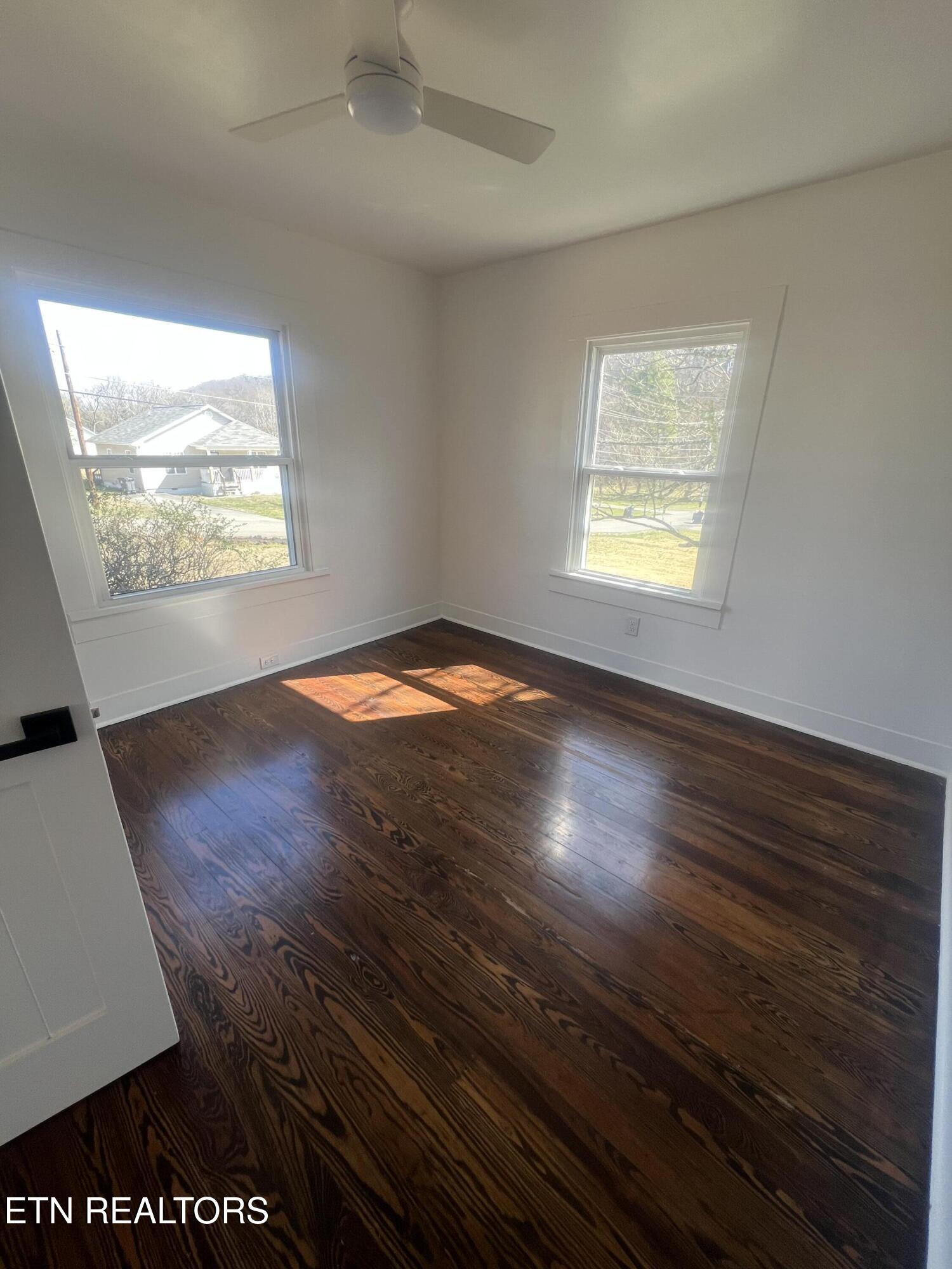 315 Meadow View Road Knoxville, TN 37914 - Photo 8 of 32 Bedroom 2