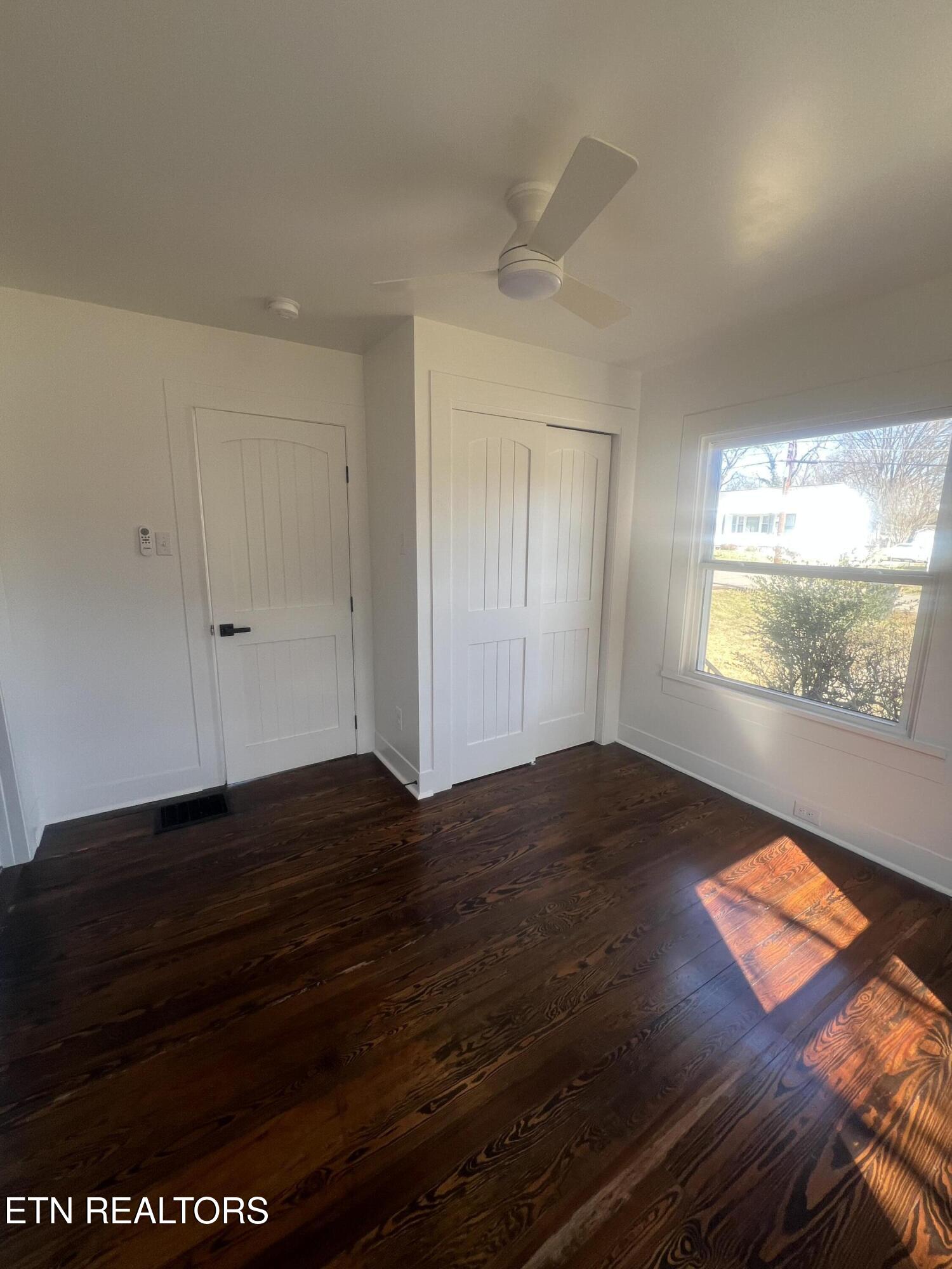 315 Meadow View Road Knoxville, TN 37914 - Photo 9 of 32 Bedroom 2