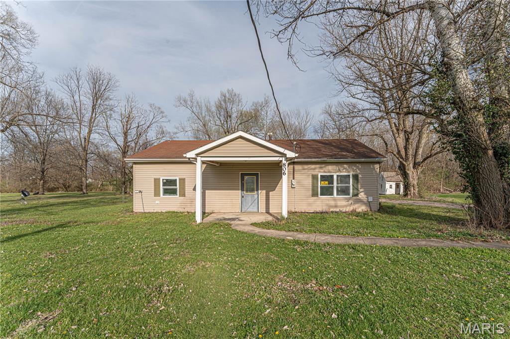 806 North Galloway Road Vandalia, MO 63382 - Photo 3 of 34
