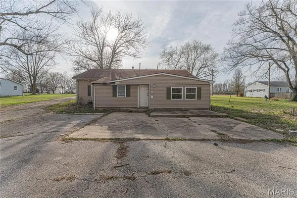 $50,000 | 806 North Galloway Road, Vandalia, MO 63382