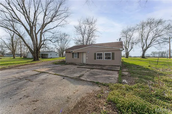 $50,000 | 806 North Galloway Road, Vandalia, MO 63382