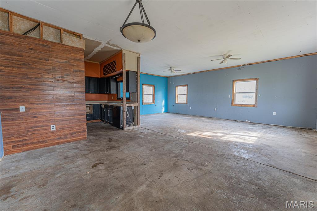 806 North Galloway Road Vandalia, MO 63382 - Photo 6 of 34