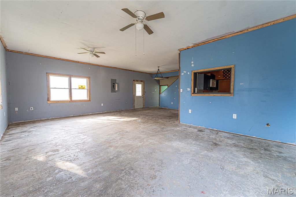 806 North Galloway Road Vandalia, MO 63382 - Photo 8 of 34