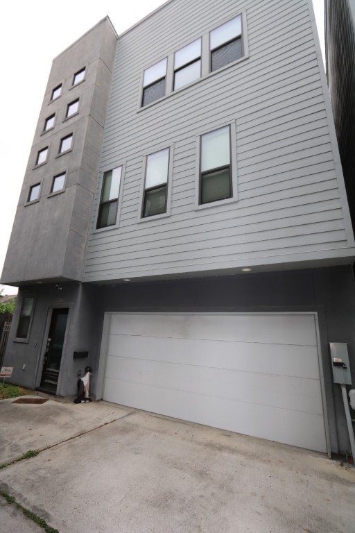 2103 Hadley Street Houston, TX 77003 - Photo 1 of 19 a house view with a outdoor space