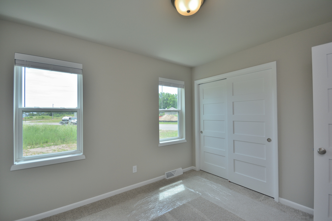 710 5 Mile Road Caledonia, WI 53402 - Photo 12 of 30 Photo 11