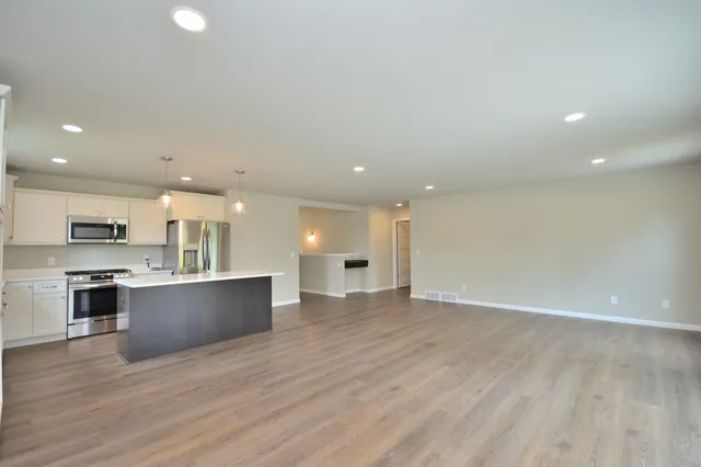 $519,900 | 710 5 Mile Road, Caledonia, WI 53402