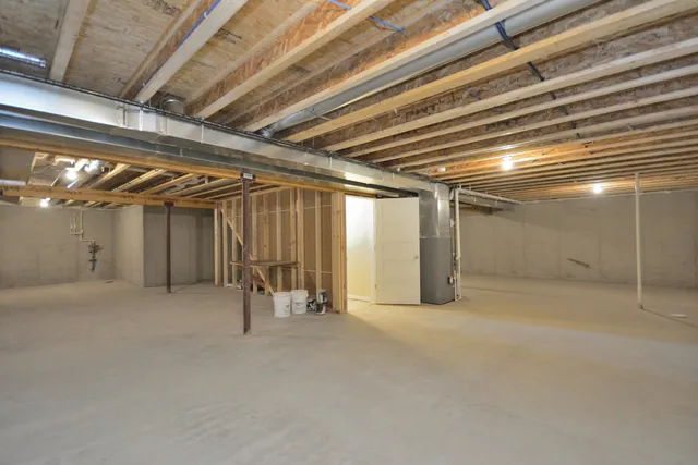 $519,900 | 710 5 Mile Road, Caledonia, WI 53402