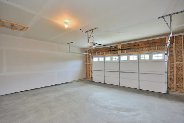 $519,900 | 710 5 Mile Road, Caledonia, WI 53402