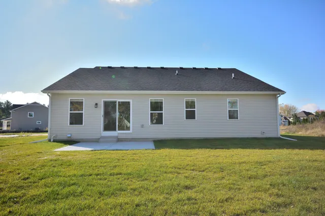 $519,900 | 710 5 Mile Road, Caledonia, WI 53402