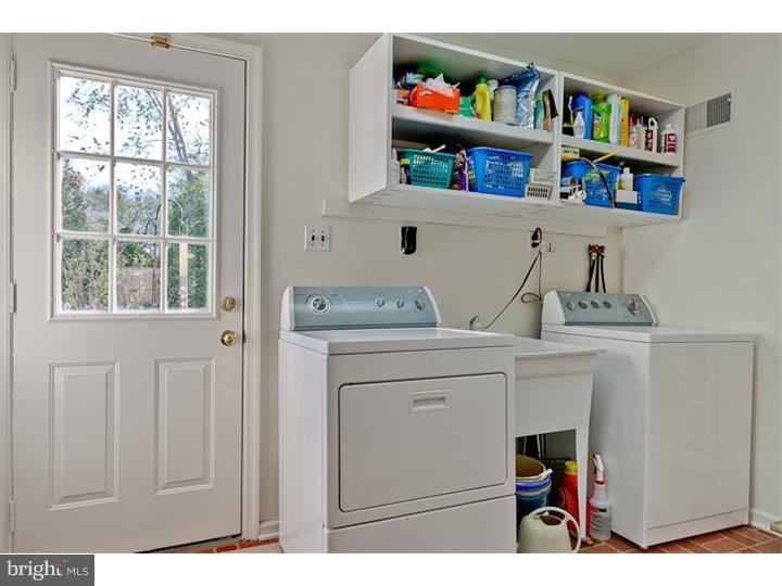 1010 Rymill Run Cherry Hill, NJ 08003 - Photo 11 of 22 Gallery Image 11
