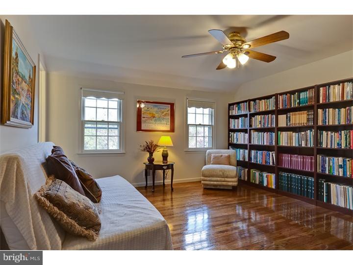 1010 Rymill Run Cherry Hill, NJ 08003 - Photo 14 of 22 Gallery Image 14