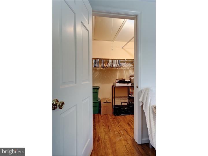 1010 Rymill Run Cherry Hill, NJ 08003 - Photo 16 of 22 Gallery Image 16