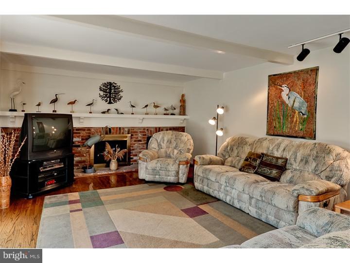 1010 Rymill Run Cherry Hill, NJ 08003 - Photo 3 of 22 Gallery Image 3