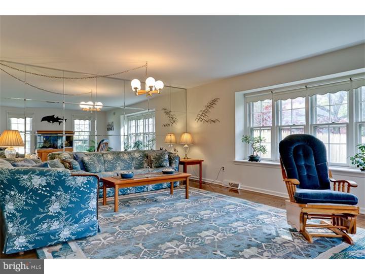 1010 Rymill Run Cherry Hill, NJ 08003 - Photo 6 of 22 Gallery Image 6