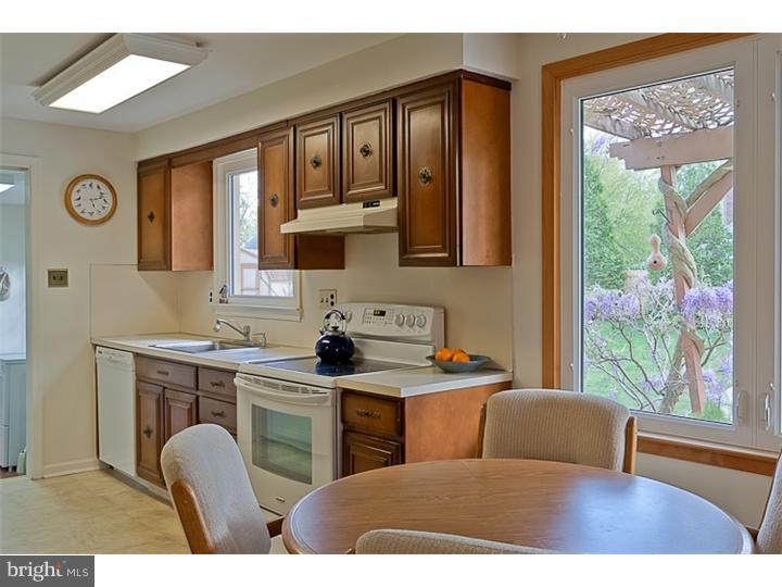 1010 Rymill Run Cherry Hill, NJ 08003 - Photo 8 of 22 Gallery Image 8