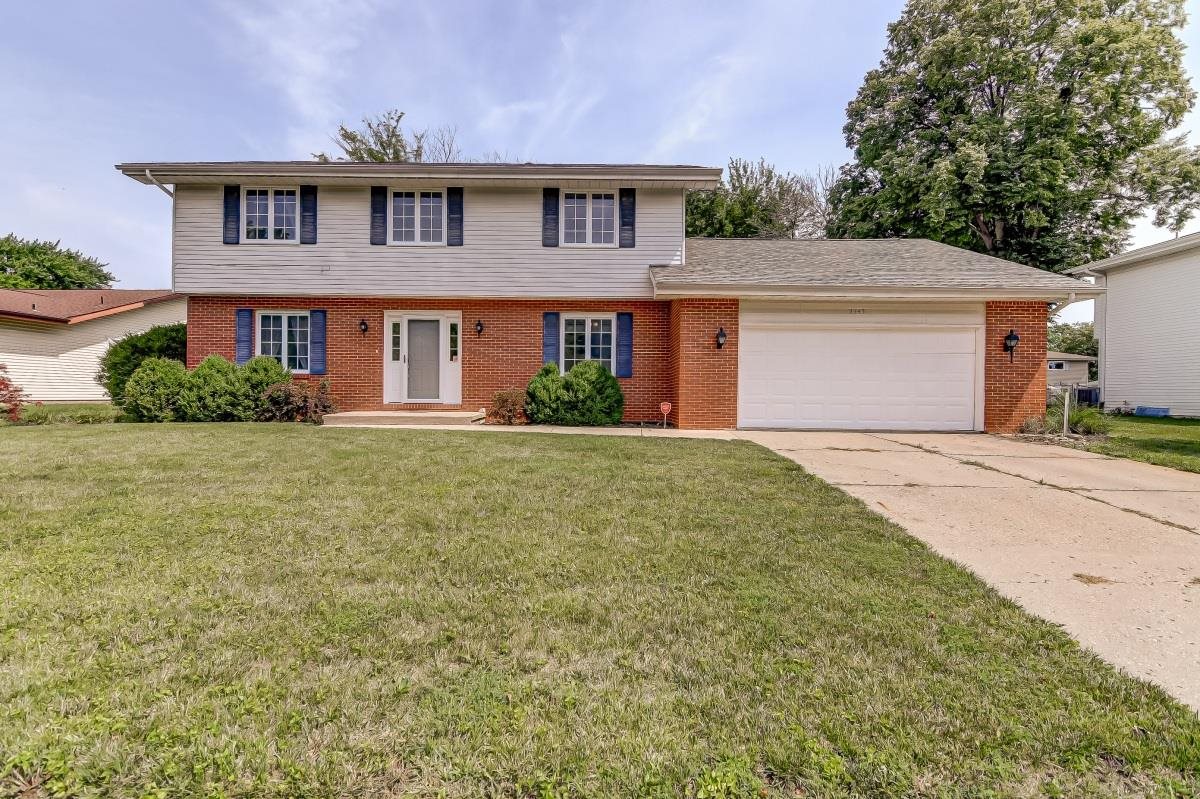 2543 Lindsay Road Springfield, IL 62704 - Photo 2 of 44 Gallery Image 2