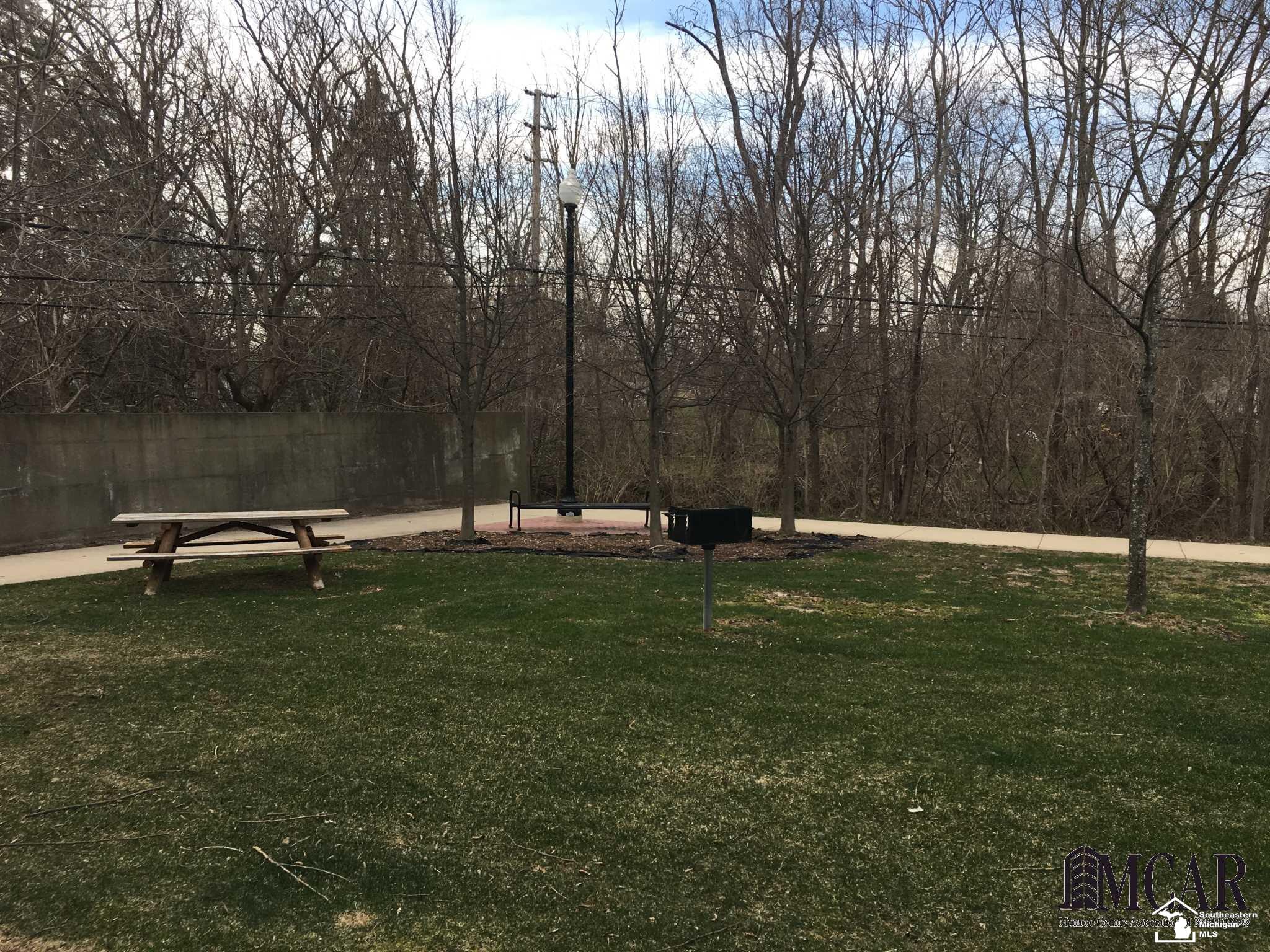 22742 Goddard Road Taylor, MI 48180 - Photo 11 of 14 Gallery Image 11