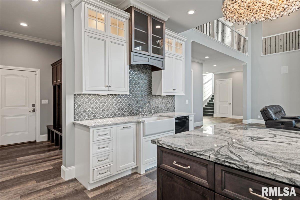 1909 Fieldstone Court Chatham, IL 62629 - Photo 17 of 95