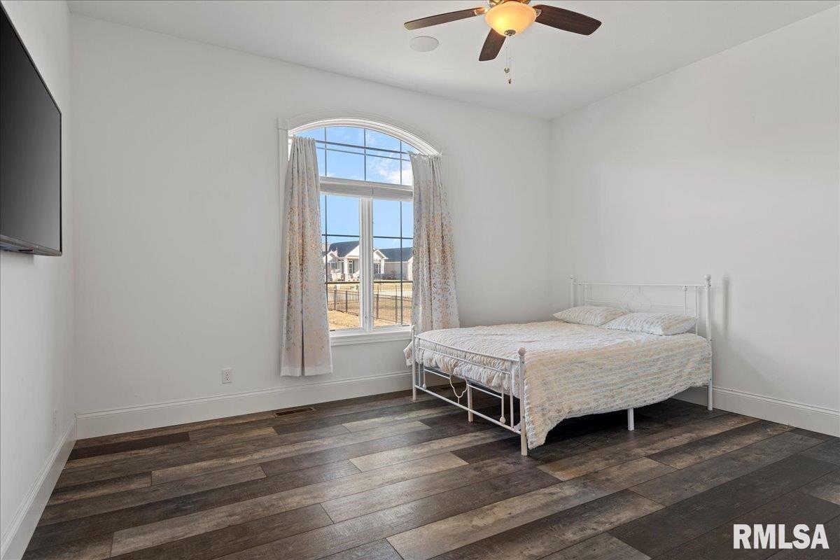 1909 Fieldstone Court Chatham, IL 62629 - Photo 43 of 95