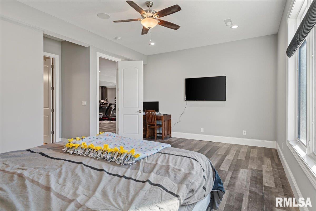 1909 Fieldstone Court Chatham, IL 62629 - Photo 76 of 95