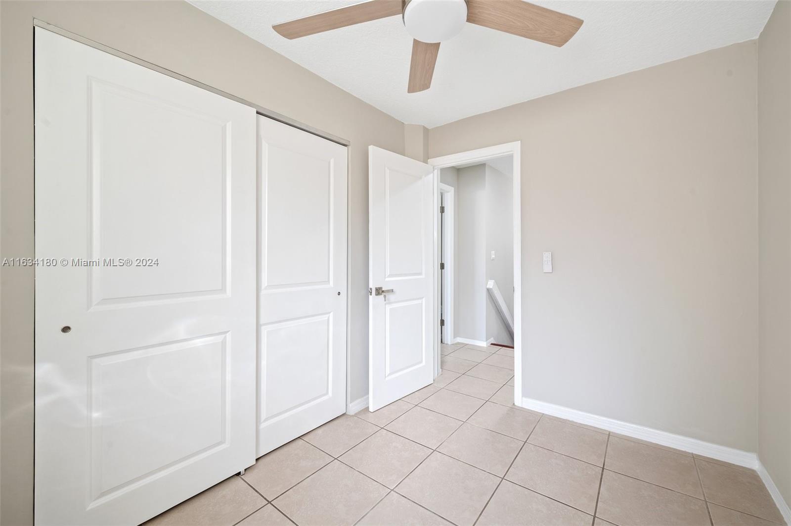7425 Southwest 164th Court Miami, FL 33193 - Photo 20 of 33