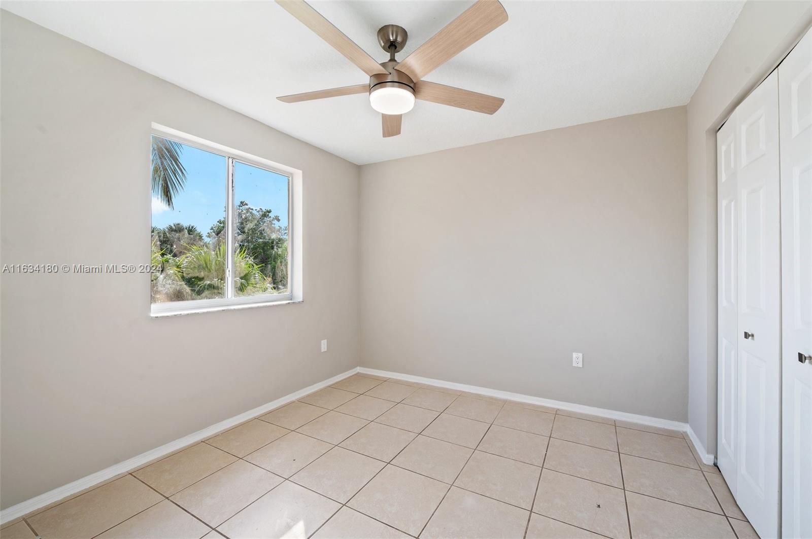 7425 Southwest 164th Court Miami, FL 33193 - Photo 22 of 33