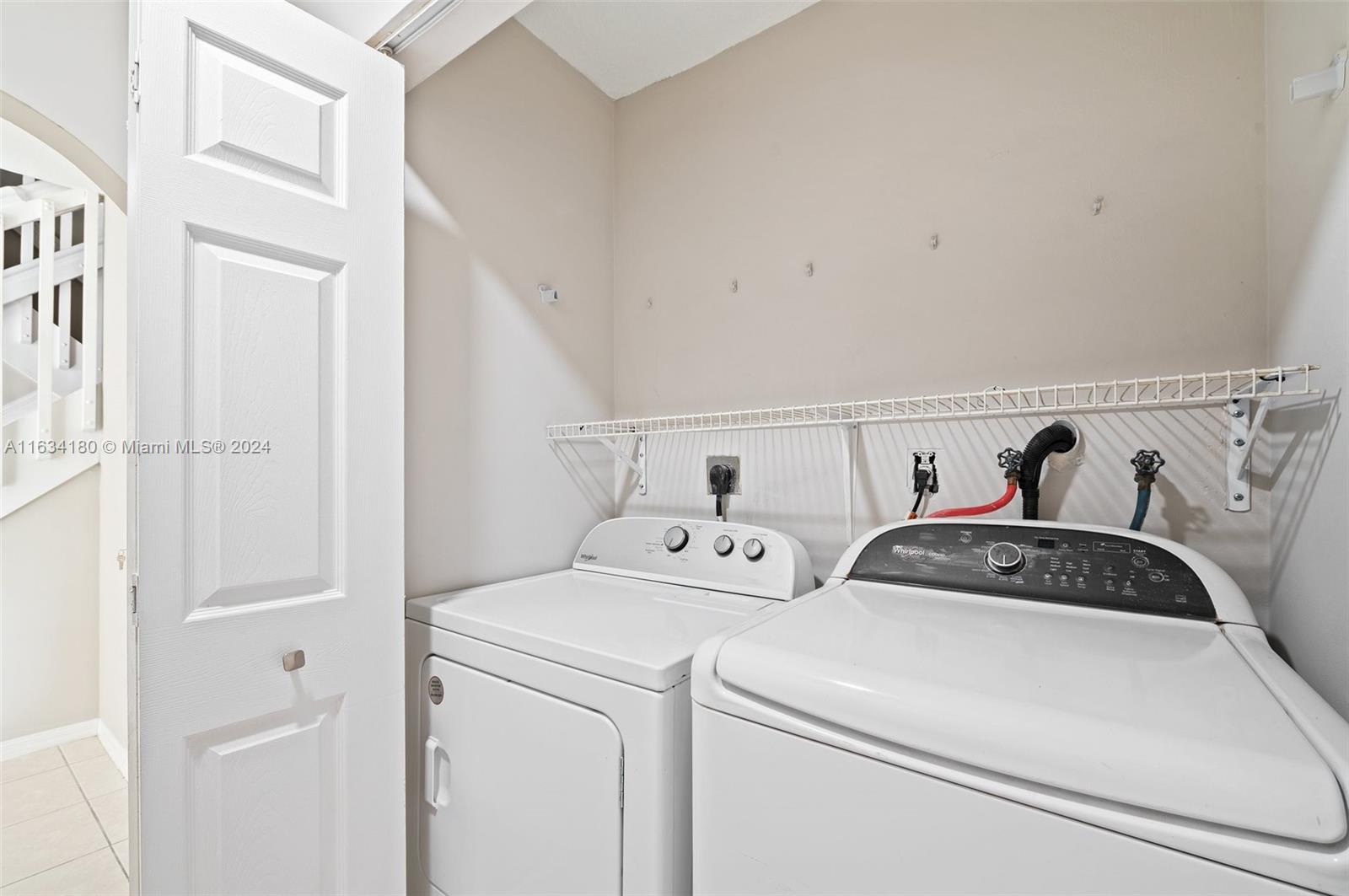 7425 Southwest 164th Court Miami, FL 33193 - Photo 24 of 33