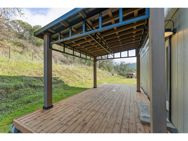 $549,500 | 3257 Northeast Follett Street, Roseburg, OR 97470