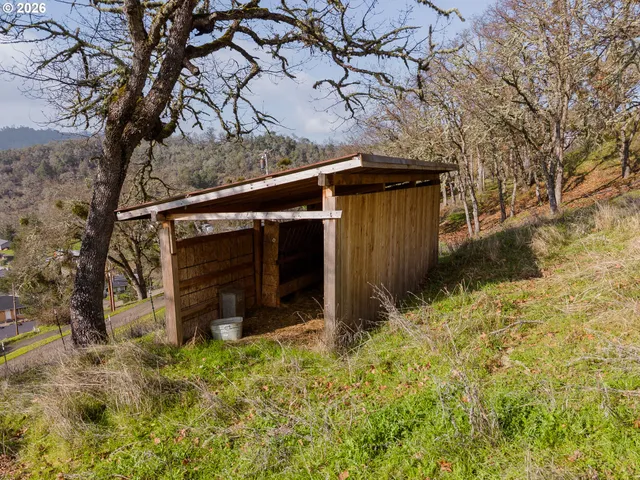 $549,500 | 3257 Northeast Follett Street, Roseburg, OR 97470