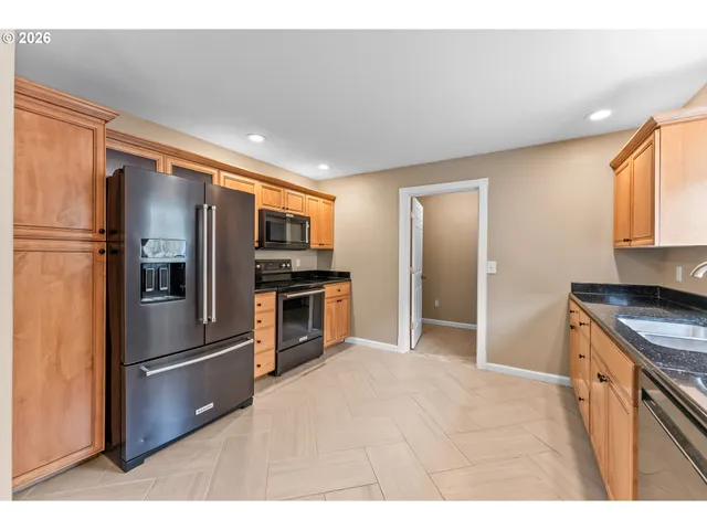 $549,500 | 3257 Northeast Follett Street, Roseburg, OR 97470