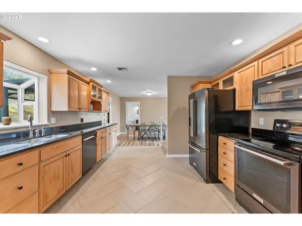 $535,000 | 3257 Northeast Follett Street, Roseburg, OR 97470