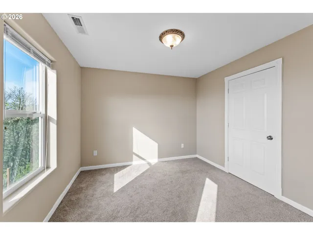 $549,500 | 3257 Northeast Follett Street, Roseburg, OR 97470