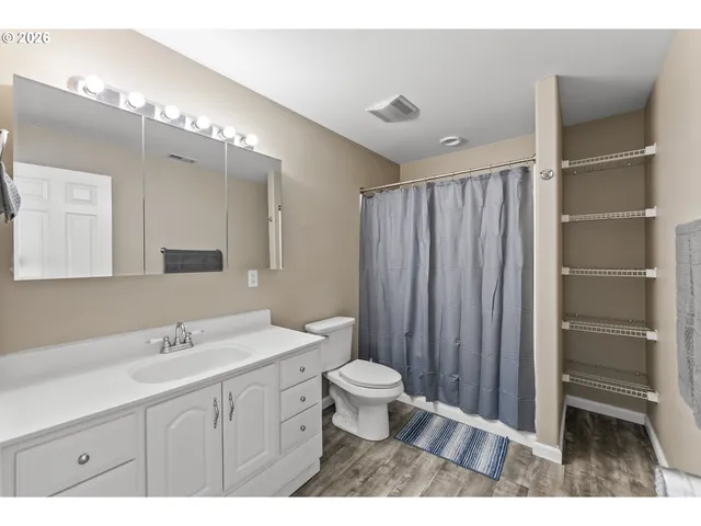 $549,500 | 3257 Northeast Follett Street, Roseburg, OR 97470