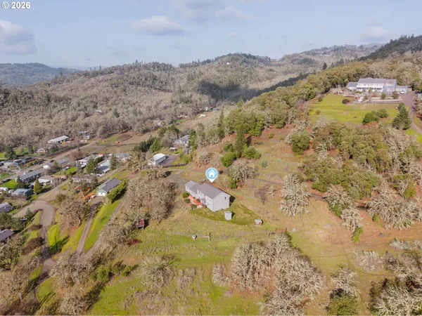 $535,000 | 3257 Northeast Follett Street, Roseburg, OR 97470