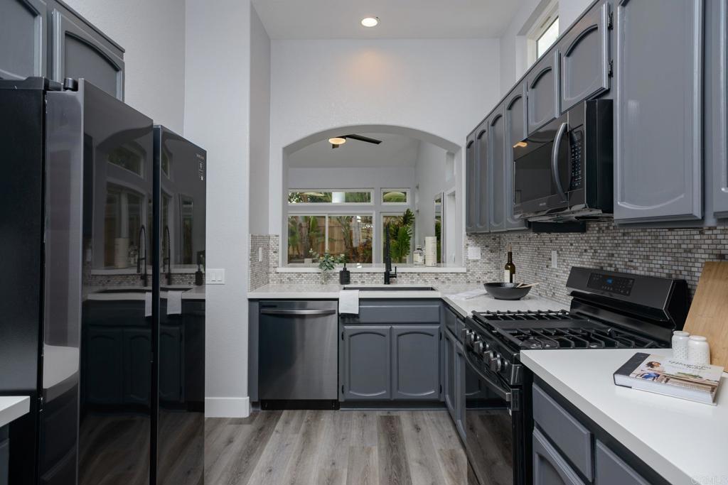 3762 Via Del Rancho Oceanside, CA 92056 - Photo 9 of 69