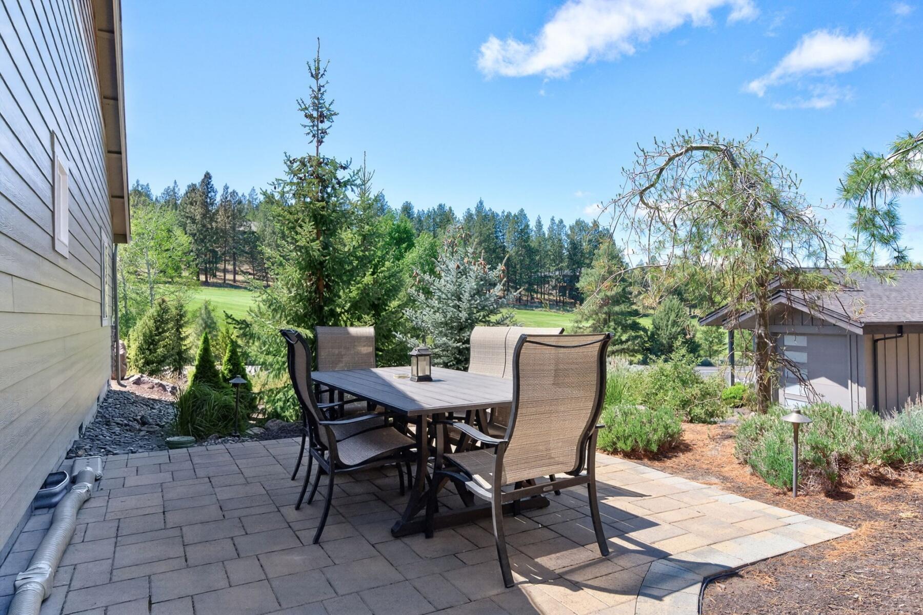 2269 Northwest Putnam Road Bend, OR 97703 - Photo 47 of 57