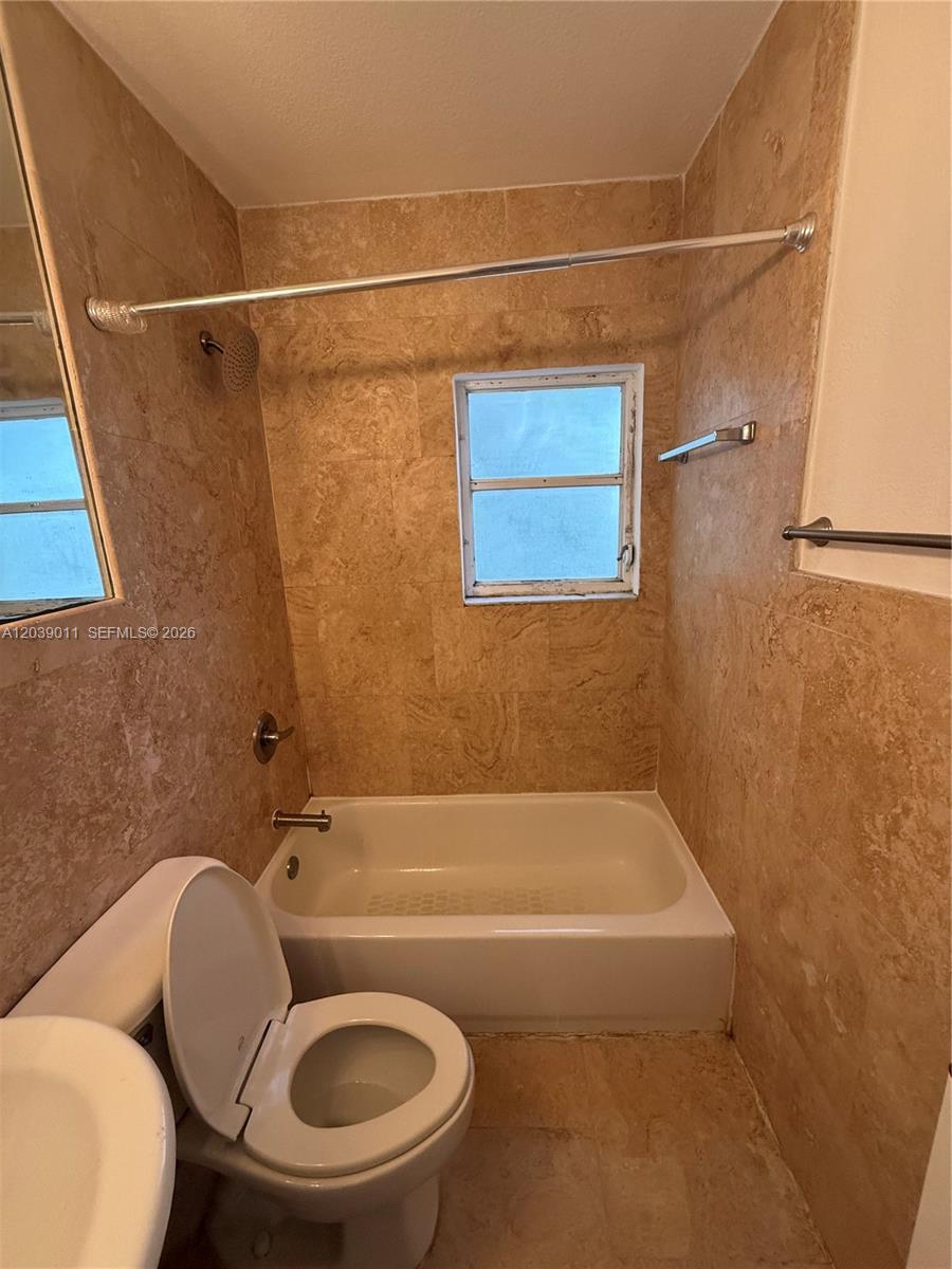 426 Northeast 77th Street Road, Unit 4 Miami, FL 33138 - Photo 16 of 20
