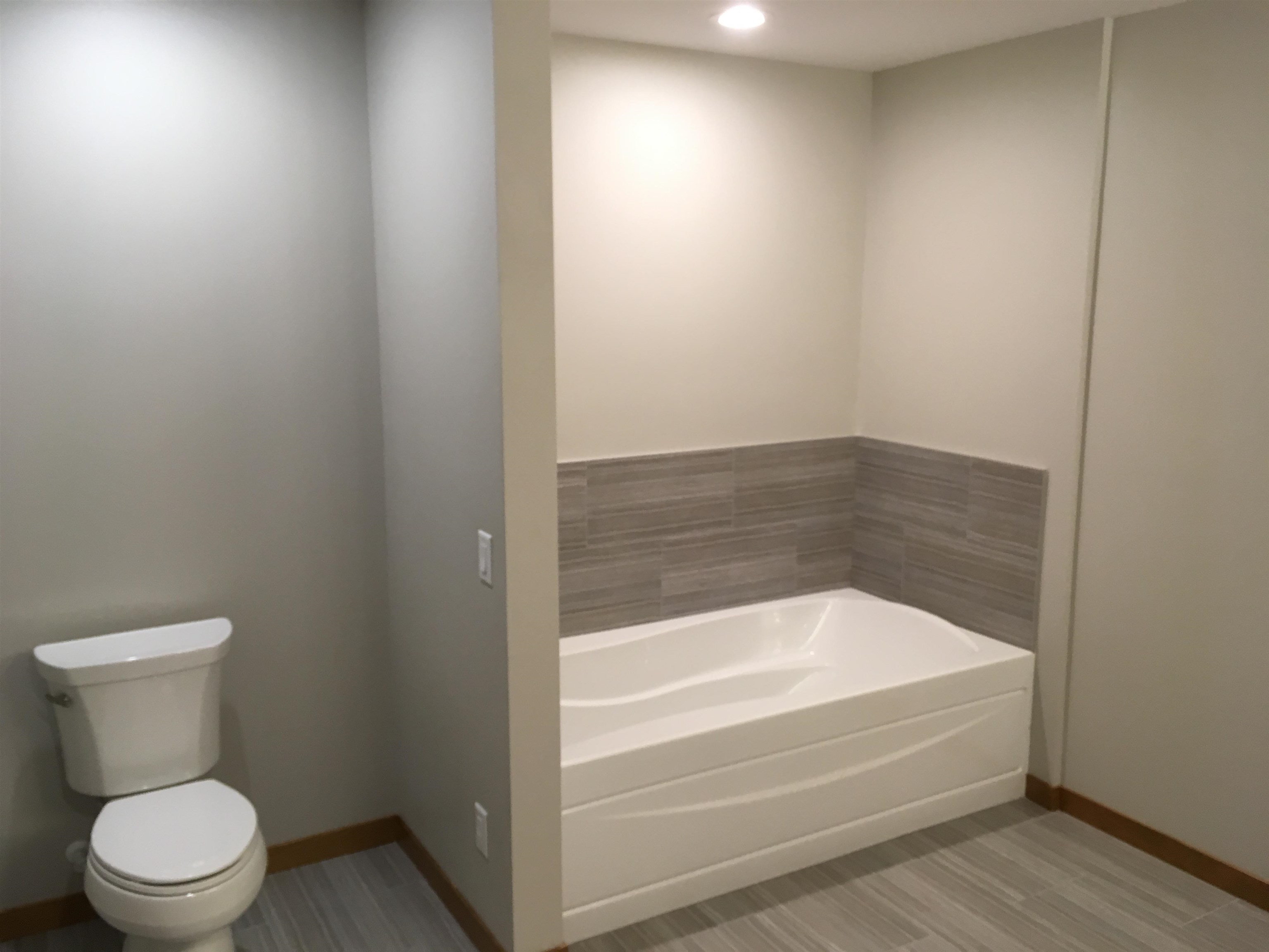 625 North Segoe Road, Unit 404 Madison, WI 53705 - Photo 14 of 24