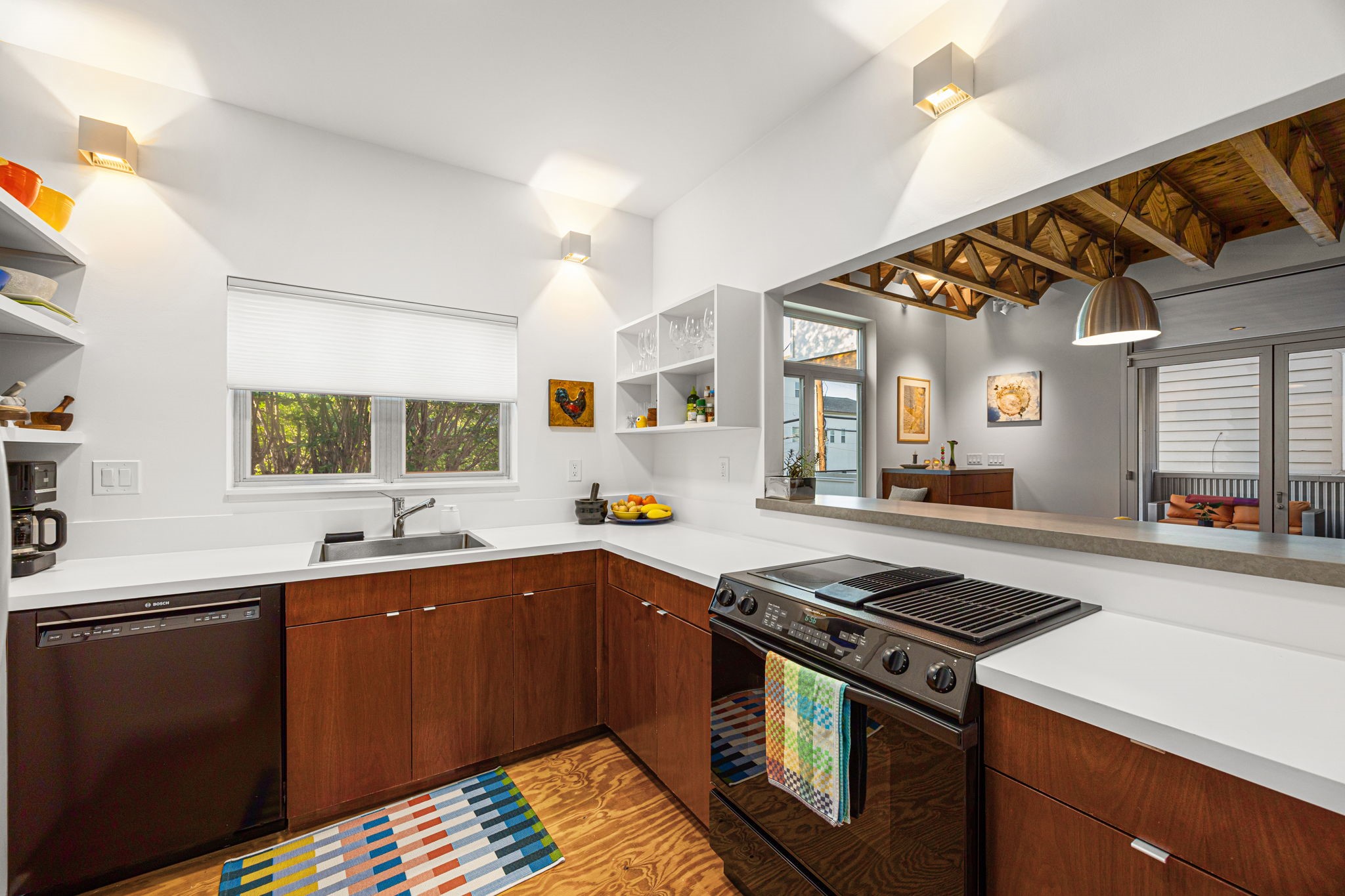 5811 Rose Street Houston, TX 77007 - Photo 12 of 38 The efficiently designed kitchen has three work areas designed for current owners to cook for themselves, as well as for large dinner parties.