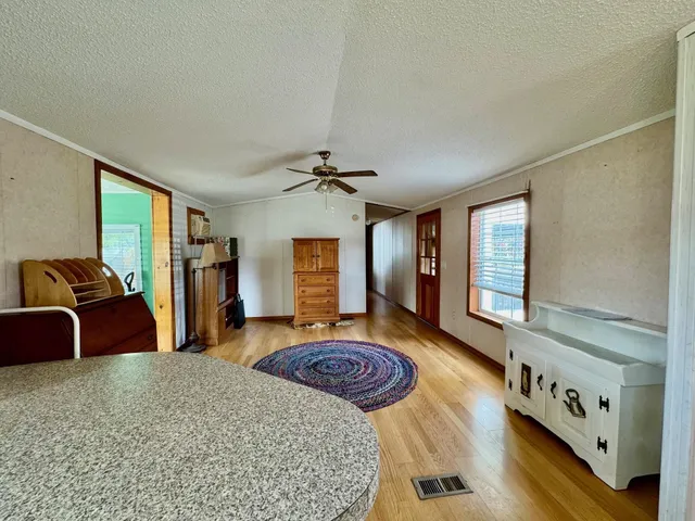 $109,900 | 4 Earl Avenue, Winchester, NH 03470