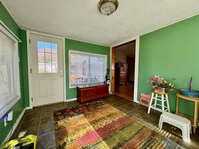 $109,900 | 4 Earl Avenue, Winchester, NH 03470